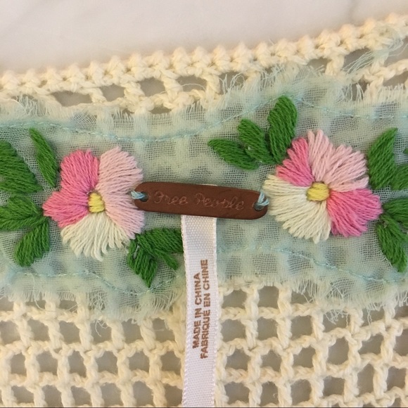 SOLD✨Free People Crochet Vest - Picture 5 of 8